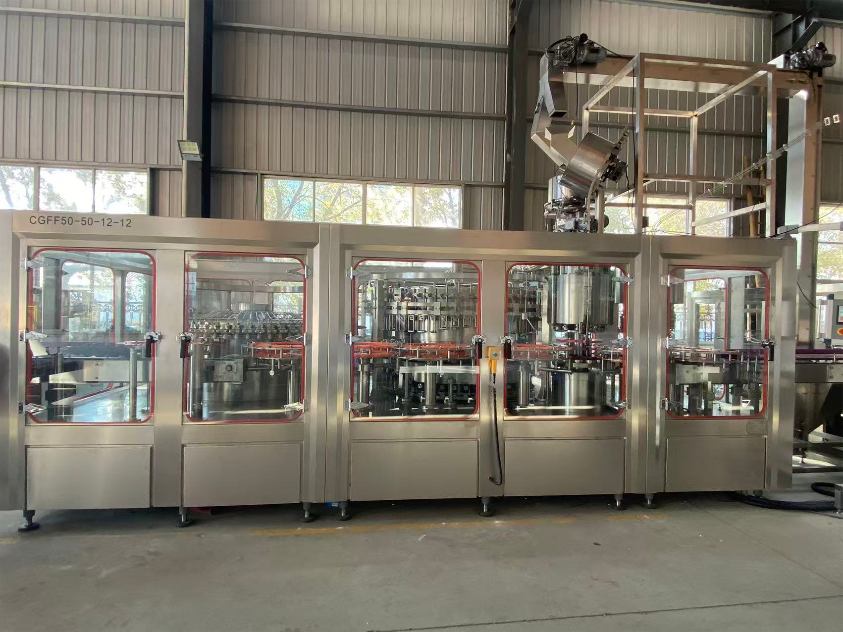 4-in-1 Glass Bottle Carbonated Drink Filling Machine | Dual Capping Solution
